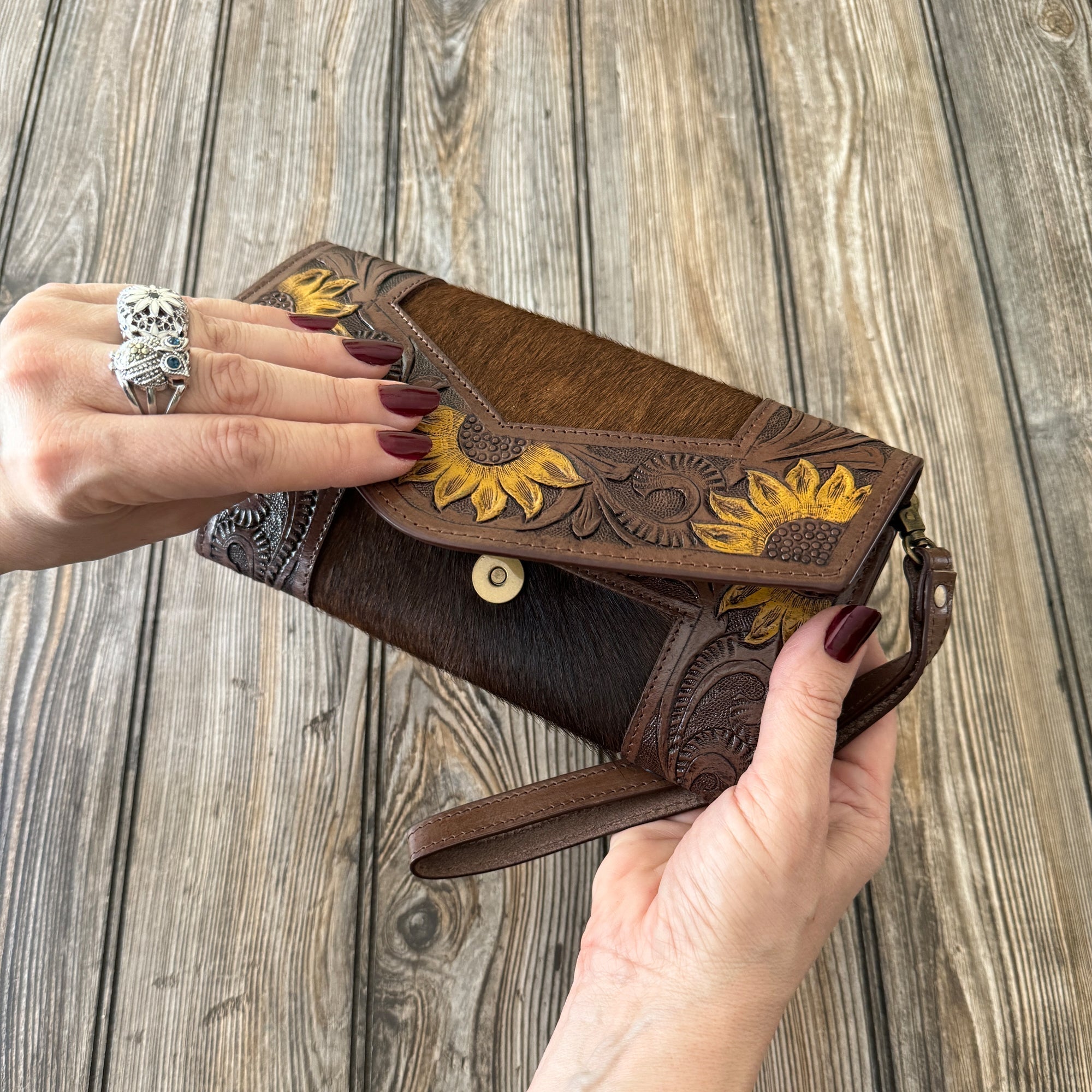 VINTAGE Hand Tooled Leather hotsell Western Floral Clutch / Hand Bag Purse 11