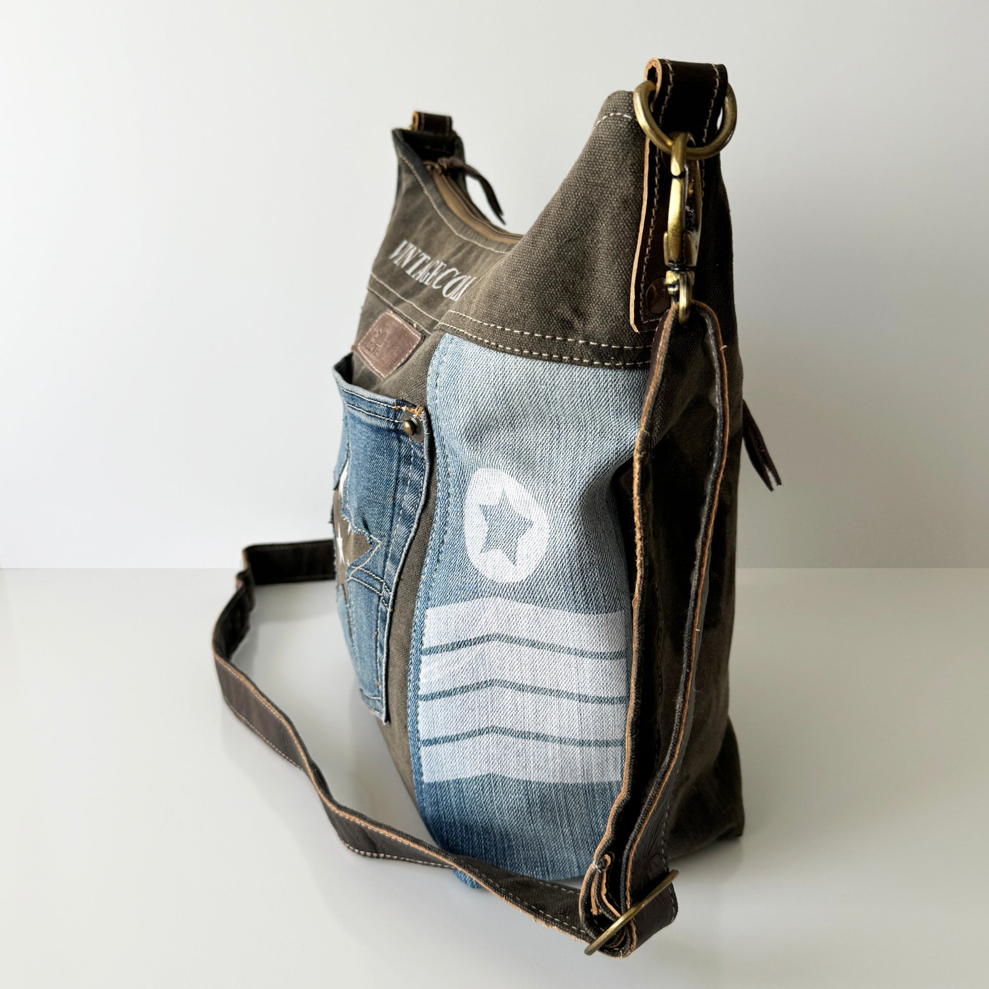 Wai Kei☆Star Denim Crossbag Star Denim Crossbag - WaiKei | 60% - Asian Fashion Online Store