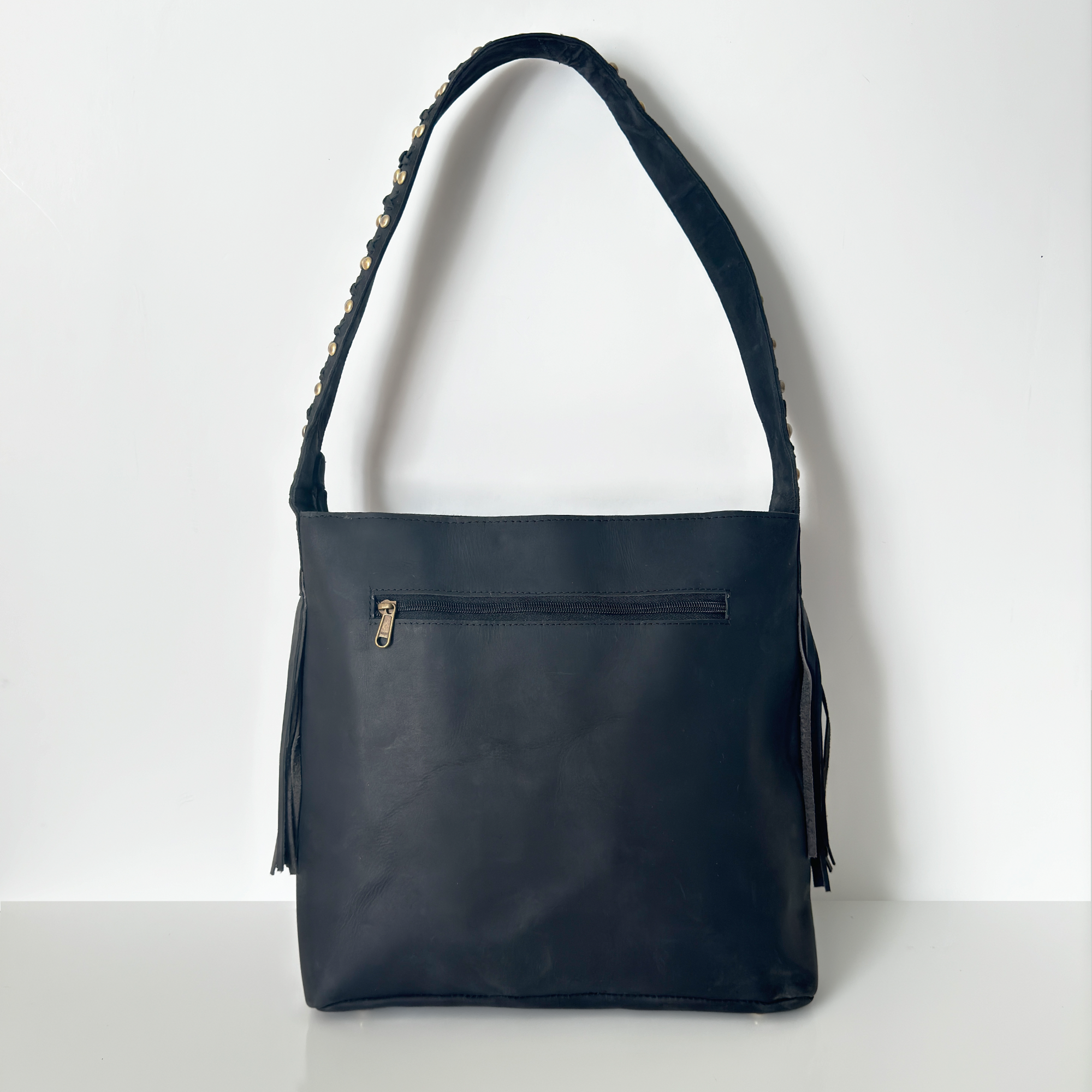 Elegant Black Leather Shoulder Bag