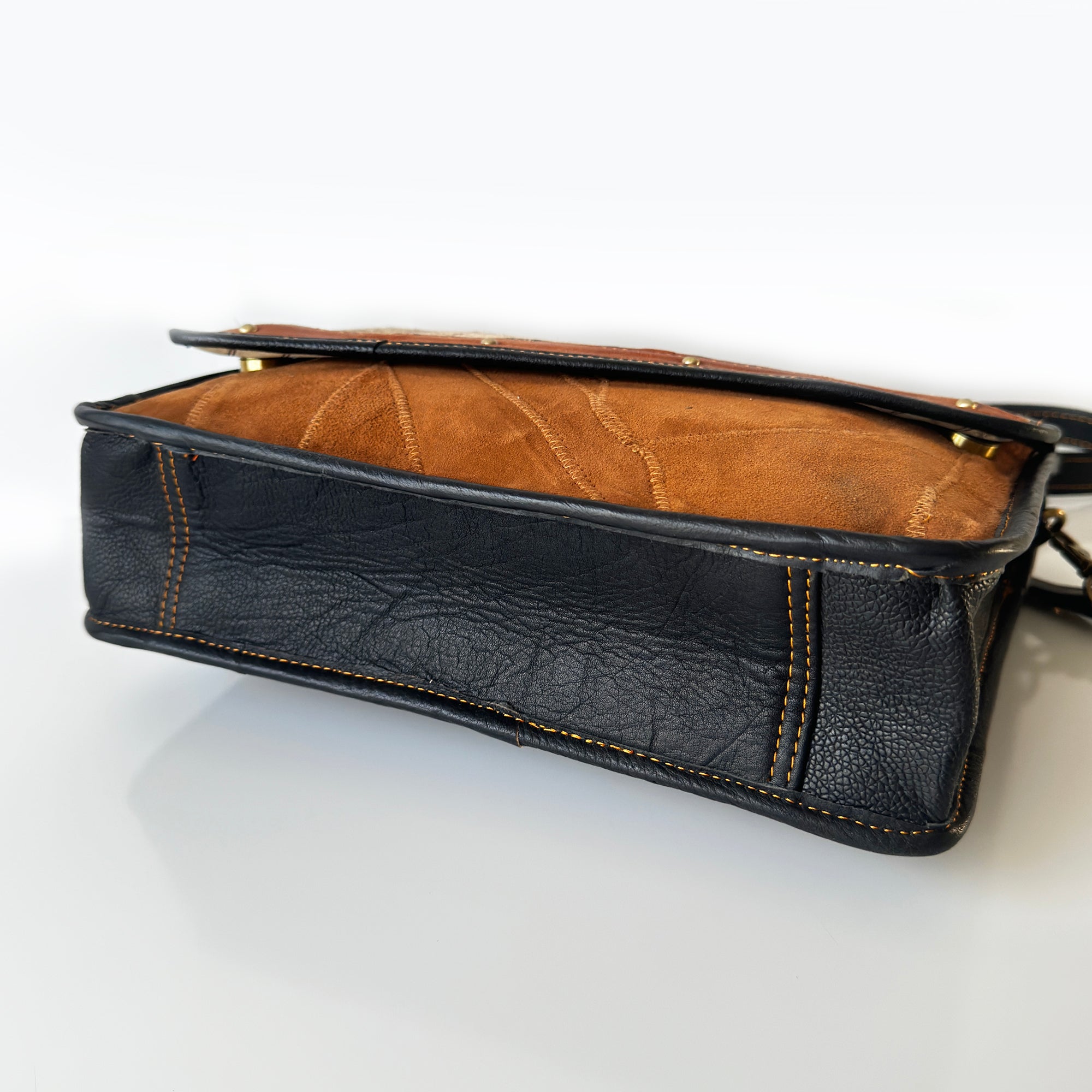 Classic Urban Leather Messenger Bag