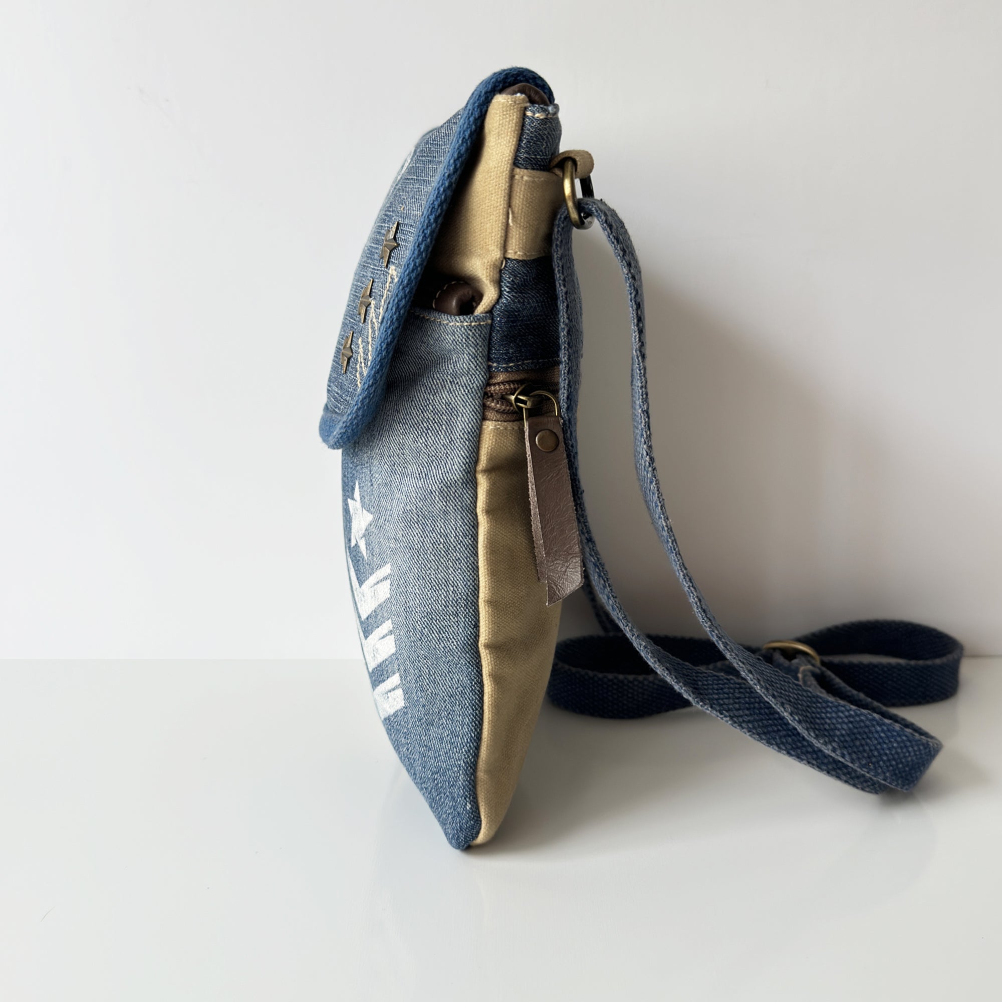 ショルダーバッグ・ポシェット Wai Kei Star denim cross bag BSA163 Star Denim Crossbag - WaiKei | 60% - Asian Fashion Online Store
