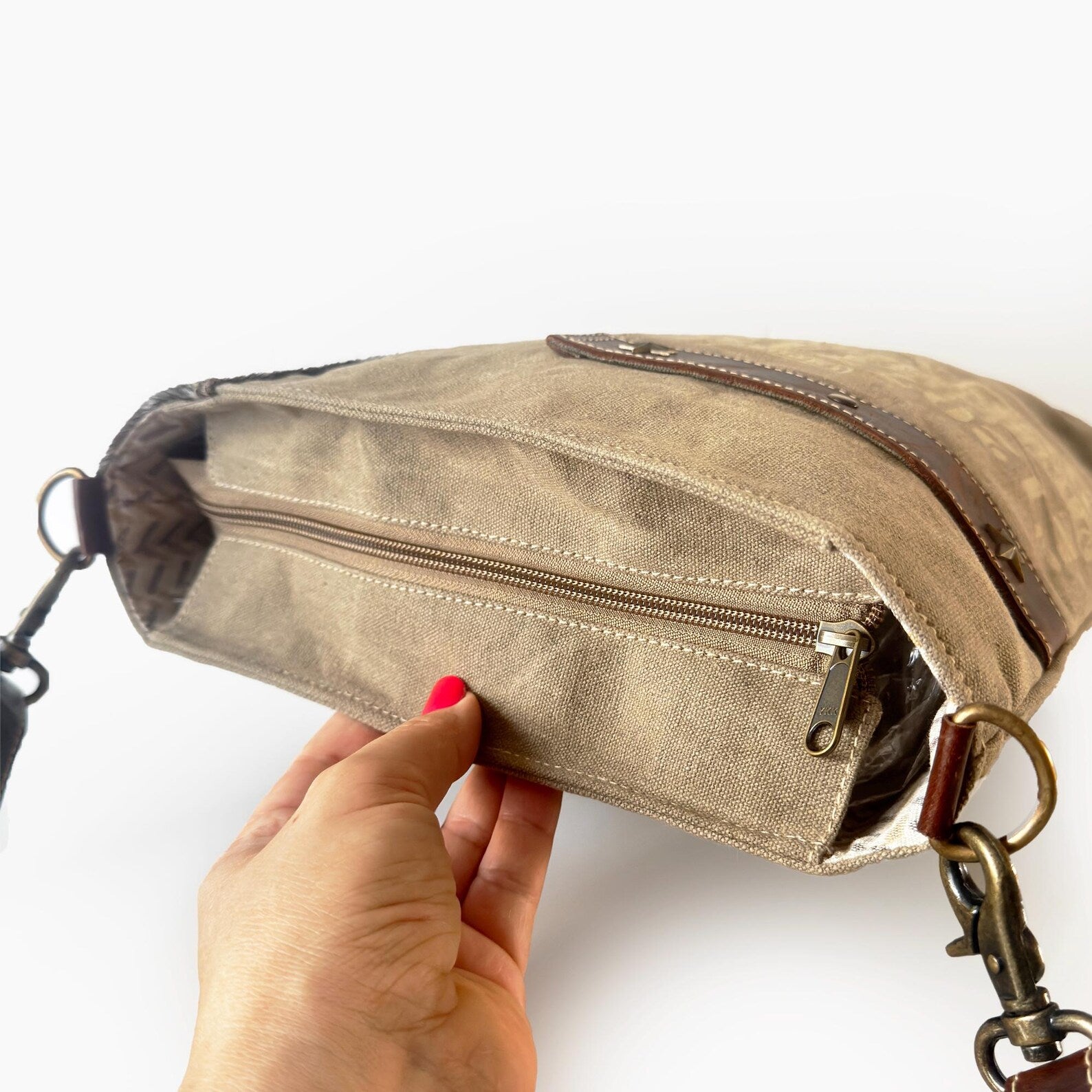 Essential Messenger Bag with Leather Strap