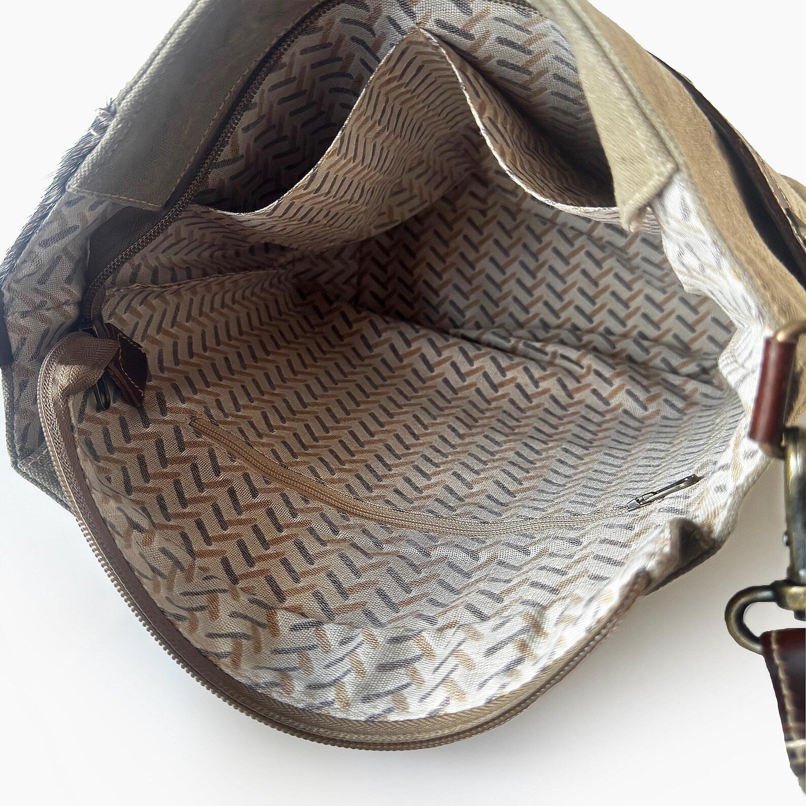 Essential Messenger Bag with Leather Strap