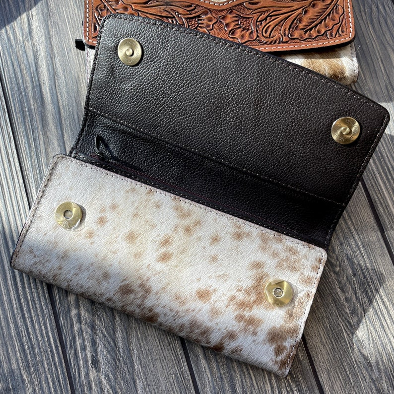Hand Tooled Leather Cowhide Women's WalletHand Tooled Leather Cowhide Women's Wallet