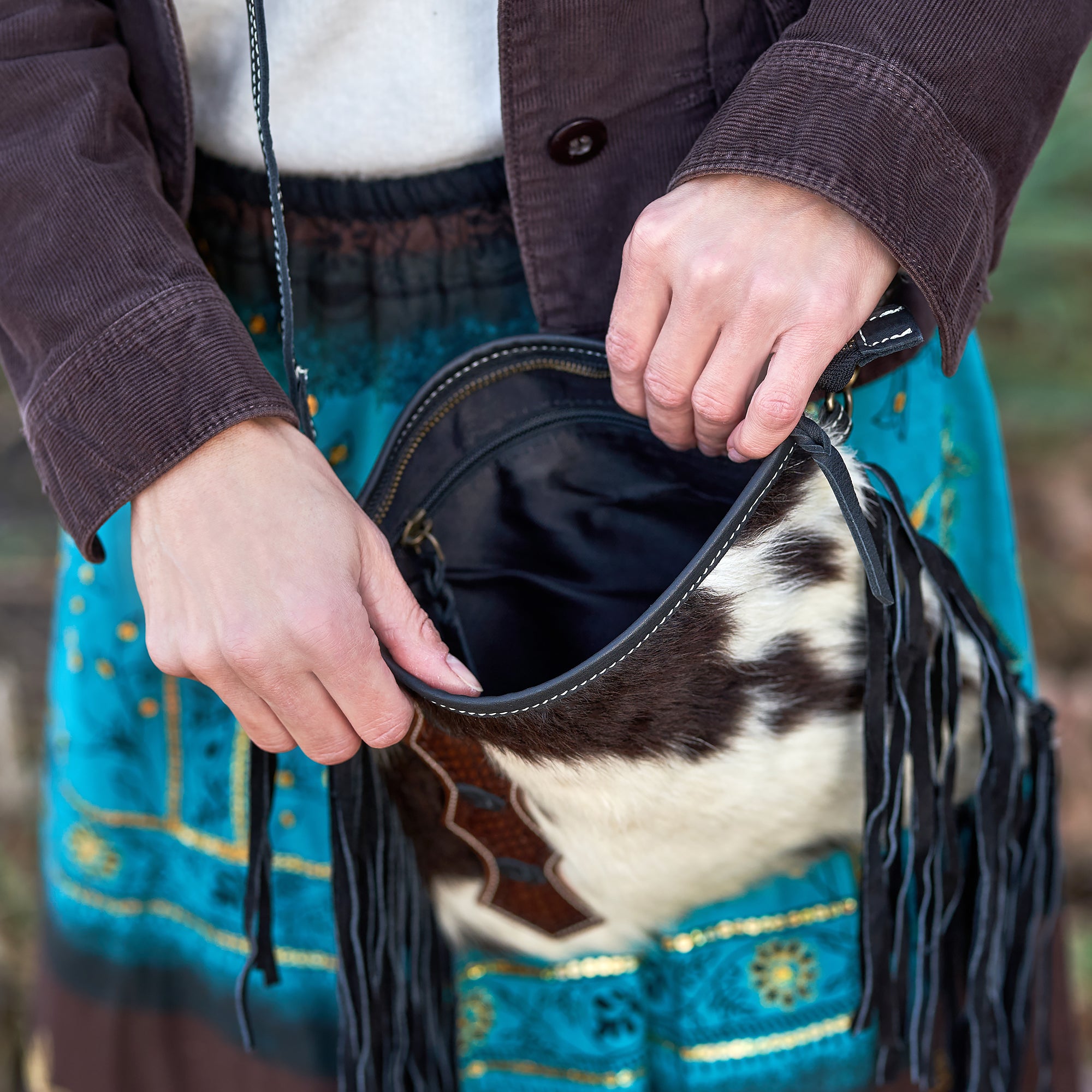 Apache Hand Tooled Detail Crossbody Bag